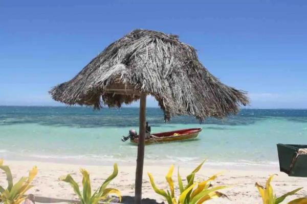 Villa Mana Lagoon Backpackers Exterior foto