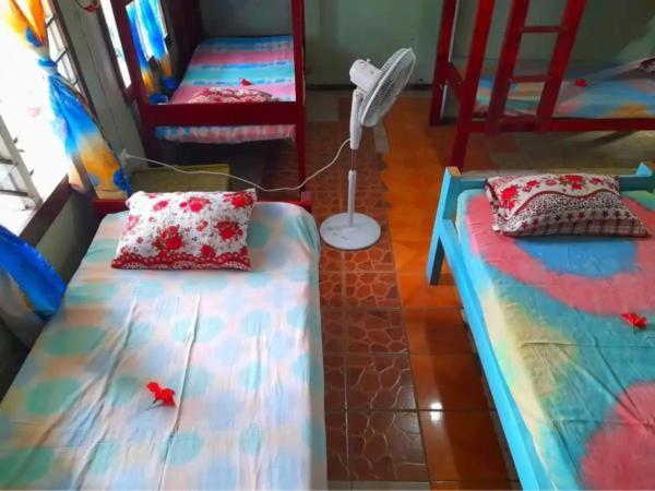 Villa Mana Lagoon Backpackers Exterior foto